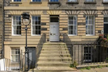 20 Dundonald Street, Edinburgh EH3 6RY